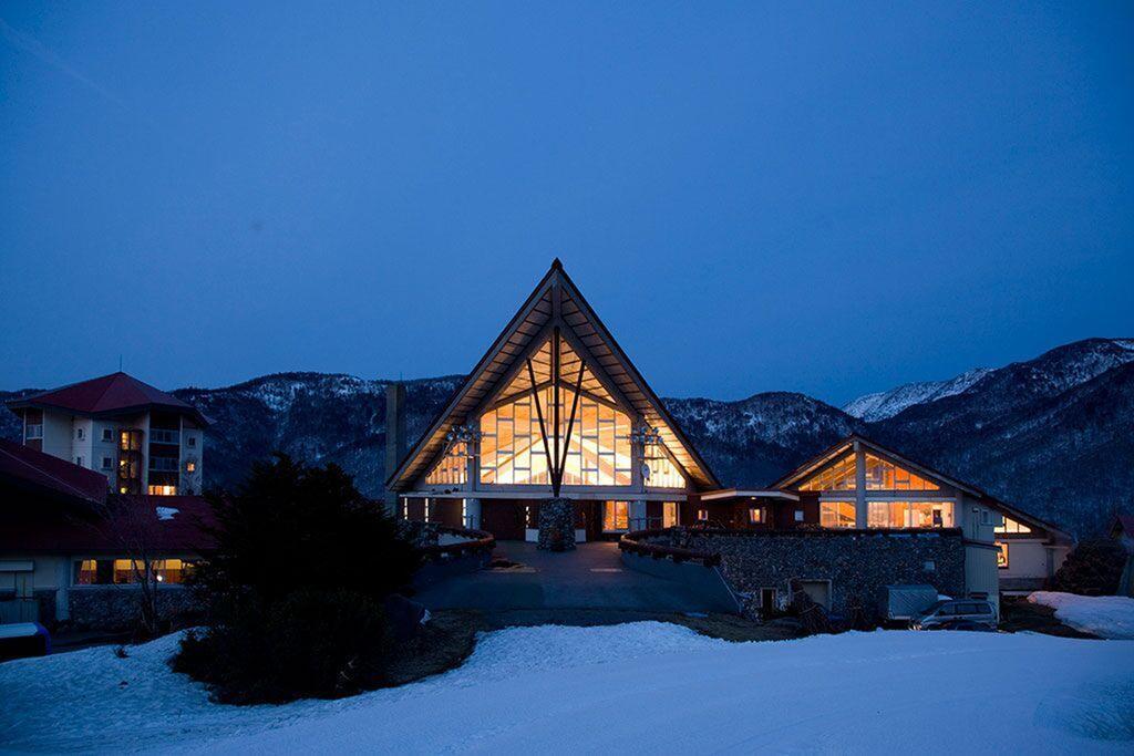 Okushiga Kogen Hotel Yamanouchi  Exterior photo